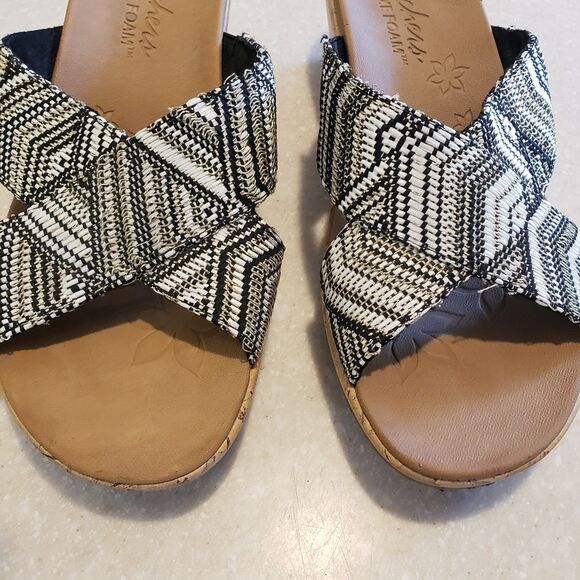 Skechers Women's Beverlee Palace Slip On Wedge Sandals Black/Gold Size 9.5 - Picture 3 of 7